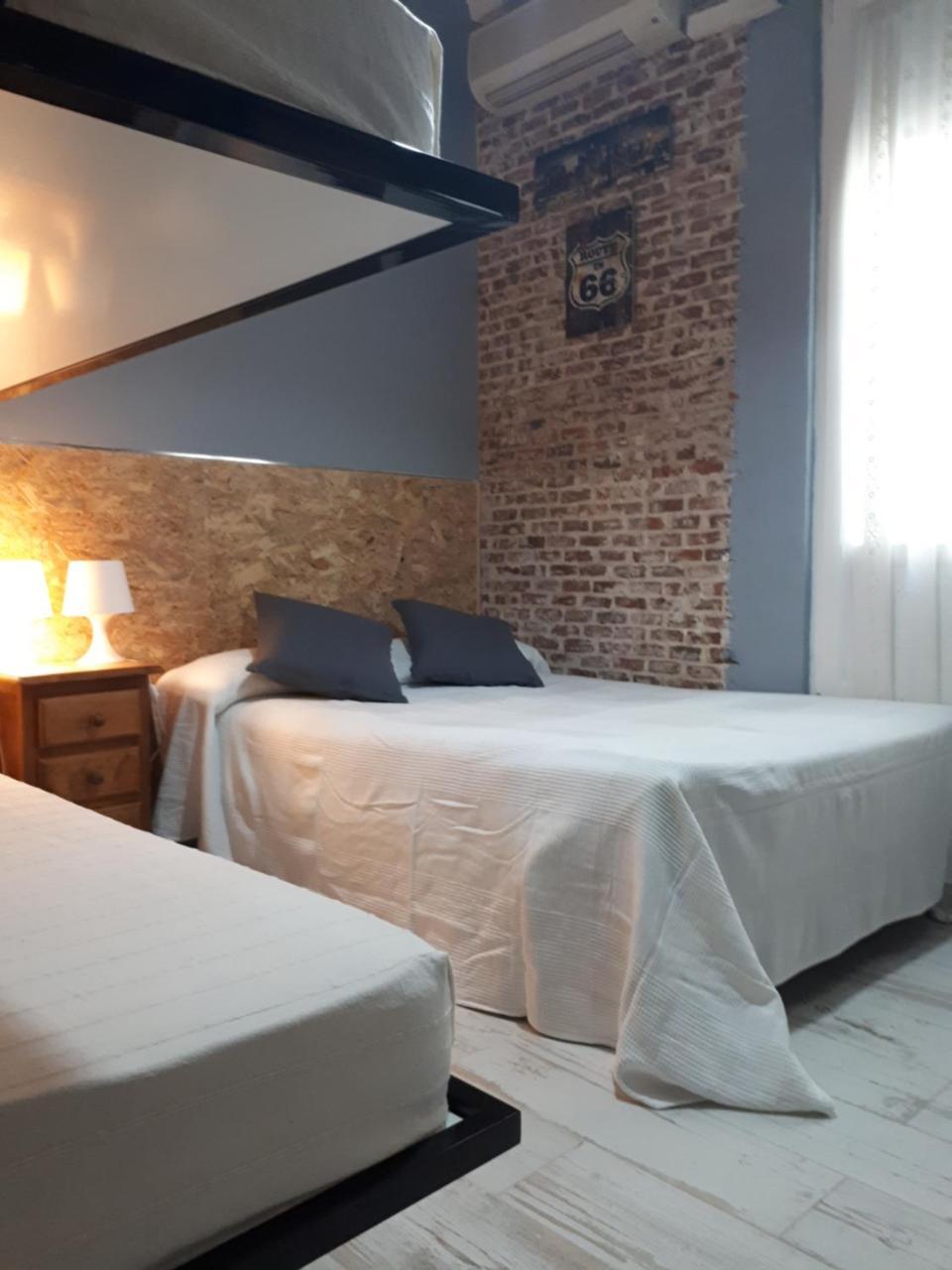 Hostal Hispalense มาดริด ภายนอก รูปภาพ
