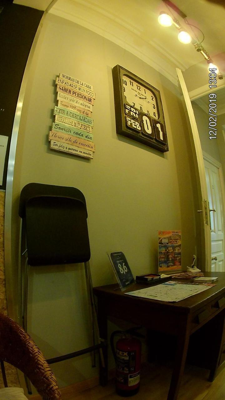 Hostal Hispalense มาดริด ภายนอก รูปภาพ